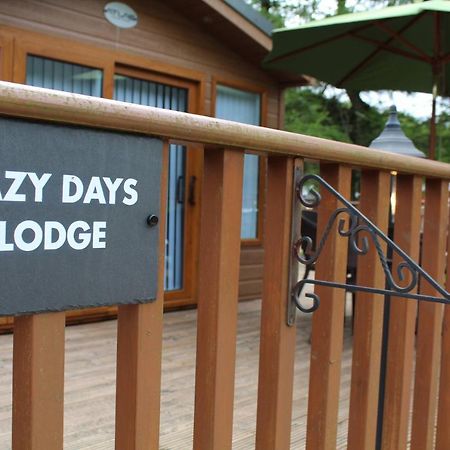 Lazy Days Lodge Glendevon Экстерьер фото